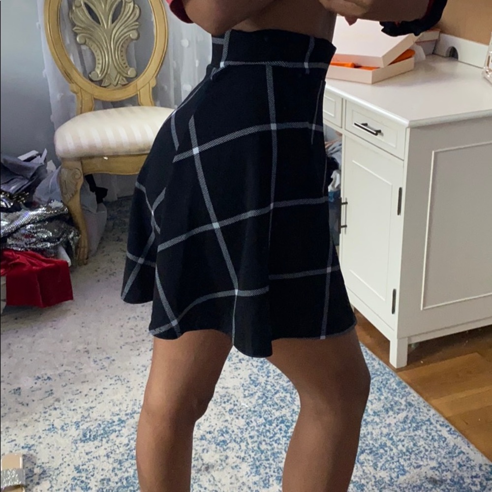 PLAID MINI SKIRT!!